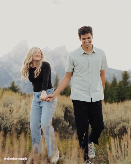 setting healthy boundaries smiling couple aliceshootspeople