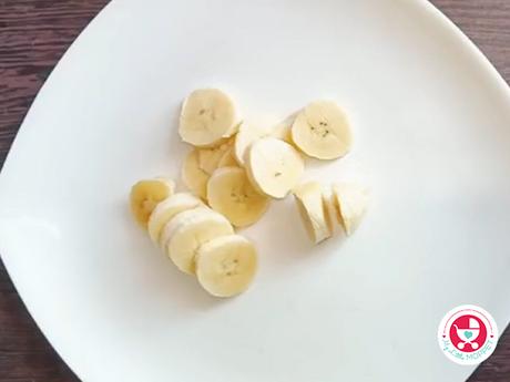 How to Make Red Banana Dates Puree for Babies at Home How to Make Red Banana Dates Puree for Babies at Home