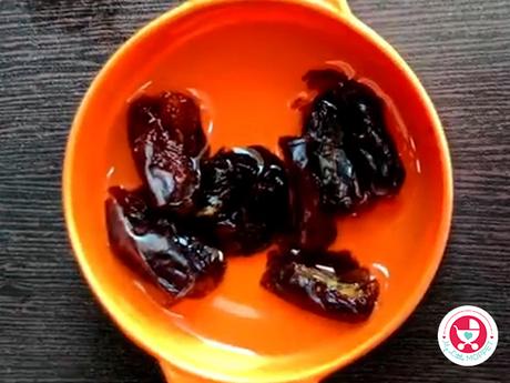How to Make Red Banana Dates Puree for Babies at Home How to Make Red Banana Dates Puree for Babies at Home