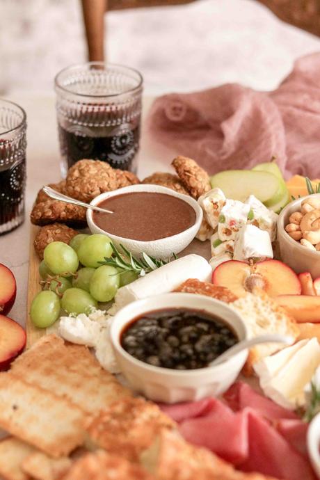 How to build an irresistible Autumn grazing board