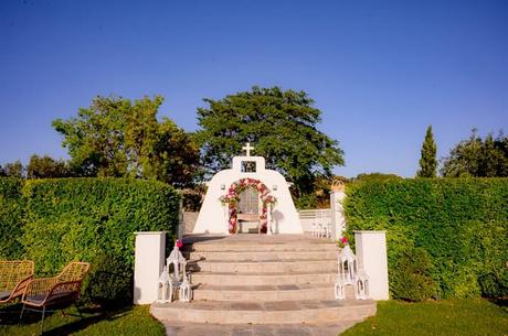 Beautiful summer wedding in Athens with colorful blooms