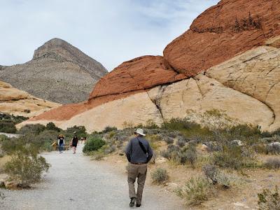 RED ROCK CANYON, LAS VEGAS, NEVADA: Towering Rocks, Hiking Trails, Ancient Rock Art in the Mojave Desert RED ROCK CANYON, LAS VEGAS, NEVADA: Towering Rocks, Hiking Trails, Ancient Rock Art in the Mojave Desert