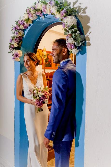 Romantc Summer Wedding Santoriny Lilac Ivory Roses