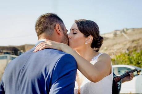 Romantc Summer Wedding Santoriny Lilac Ivory Roses