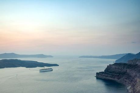 Romantc Summer Wedding Santoriny Lilac Ivory Roses