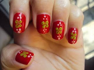 Four-Leaf Nail Art