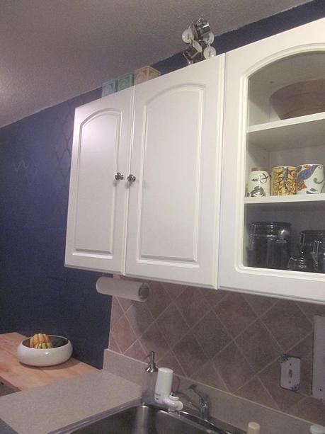 My kitchen reveal - check out our new paint job!