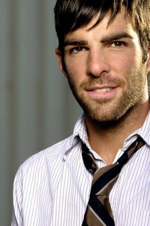 Zachary Quinto: Is He Gay Or Isn’t He?