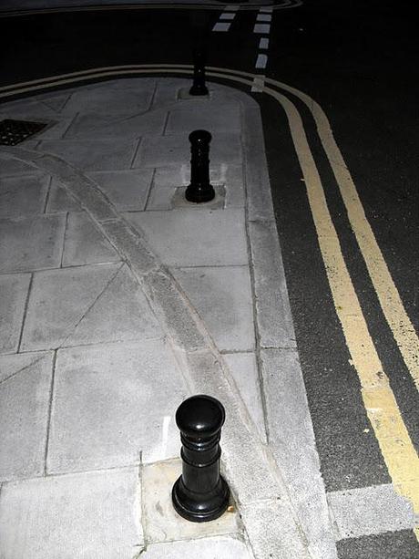 Wapping's (World's) Smallest Bollards..?