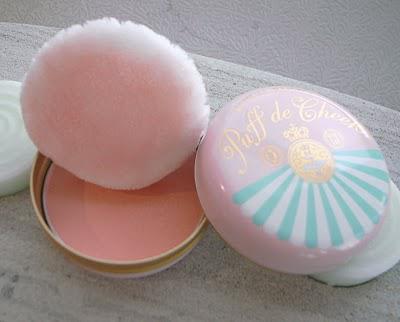 Majolica Majorca Puff de Cheek Peach Macaron