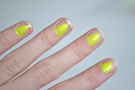 How To: Neon Split Nails