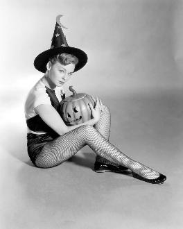 Happy Halloween: Sexy Witches Edition