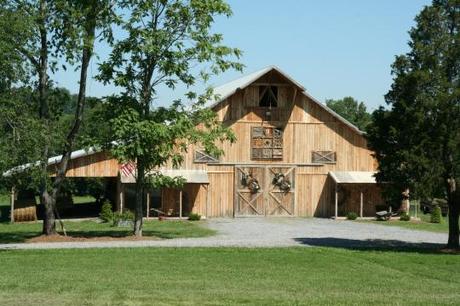 Country Wedding Is Elegant