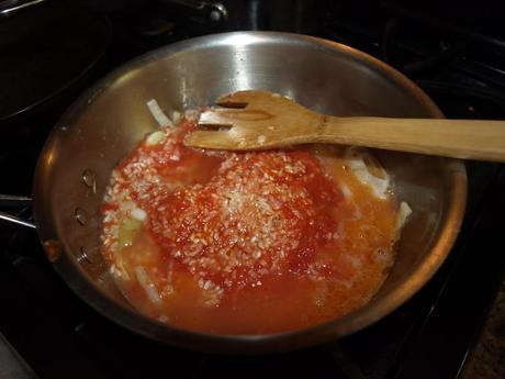 Leek and Tomatoes Rice Pilaf