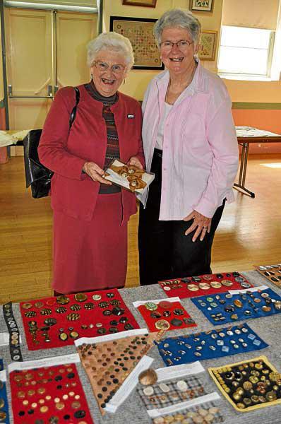 Buttons tell history of ‘saucy’ ladies - Local News - News - General - Cooma Monaro Express