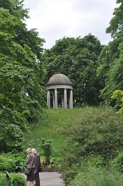 A Walk Around Kew Gardens with Richard Wilford