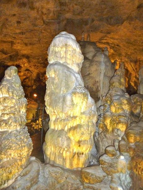 show caves bear cave formations