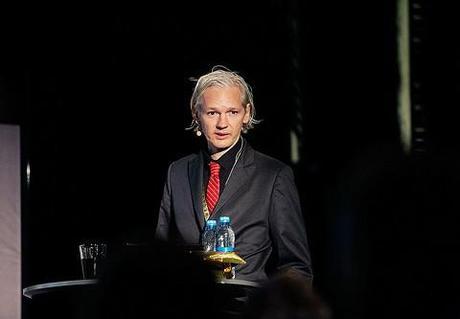 WikiLeaks founder Julian Assange loses extradition appeal