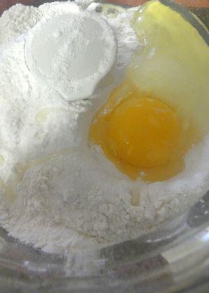 Sweet Potato Pie - Add egg to flour mixture