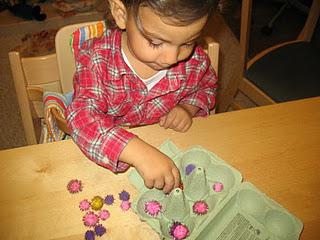 Montessori Activities for Toddlers(4)