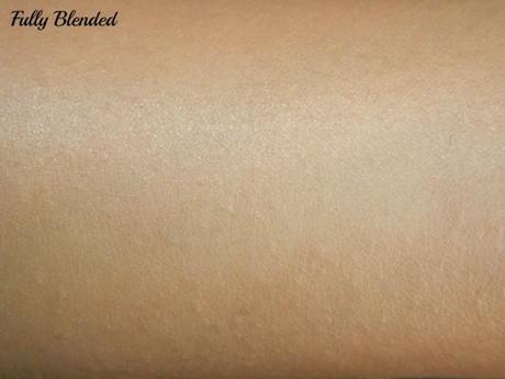 Superdrug BB Cream 5-in-1 Skin Perfecting Day Cream Swatches