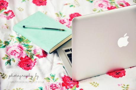 Girls Guide to Beautiful Blogging - Social Media