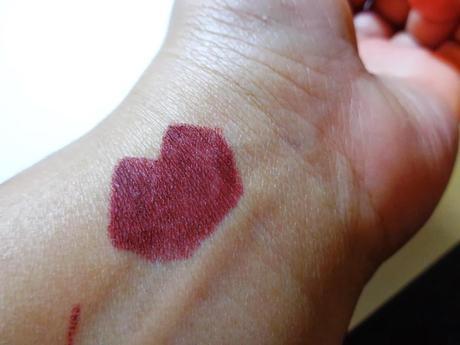 How to use a lip balm effectively and Review and Swatches: Colorbar Lip Pencil in Moody Maroon