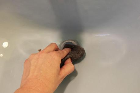 How to Repair a Porcelain Sink