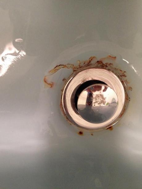 How to Repair a Porcelain Sink