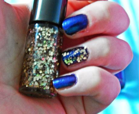 What's On My Nails: Blue and Gold