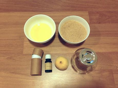 DIY Lemongrass + Lemon Body Scrub