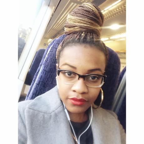 Selfie Top Bun Kate Rimmel Lipstick .111 Kiss of Life Blonde Brown Braids