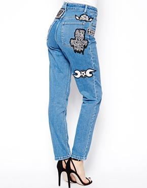 Image 2 of ASOS Farleigh High Waist Slim Mom Jeans in Vintage Wash with 90s Mono Badges