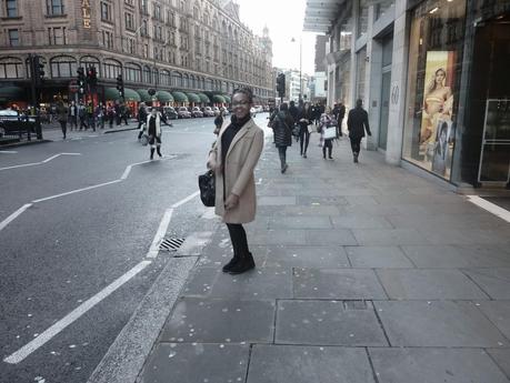 London Knightsbridge Harrods Shopping Red Bus H&M Camel Coat Like Kim Kardashian