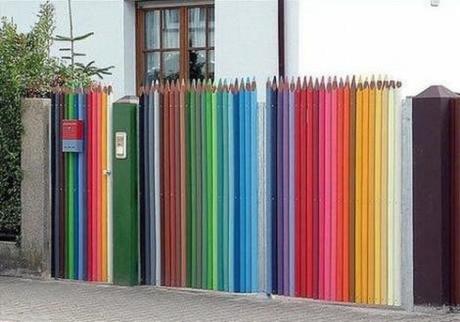 If we had a fence, it would probably look like this.  Take THAT, housing associations.