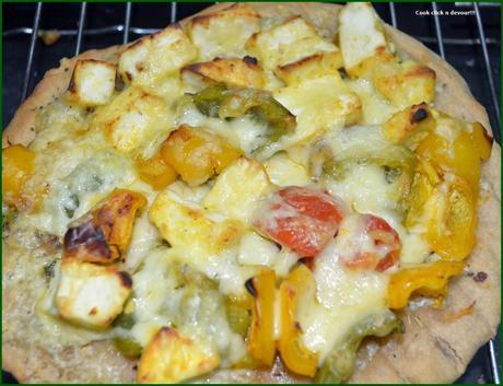 Thin crust grilled paneer tikka pizza(Whole wheat and no sauces)