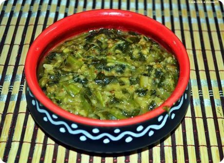 Arachu vitta keerai(Greens cooked with coconut paste)