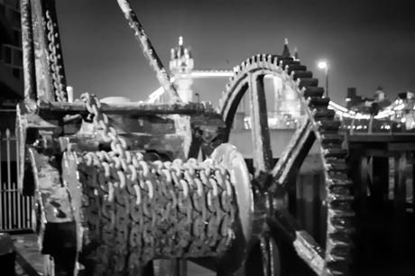 In and Around London... Cranes & Contraptions