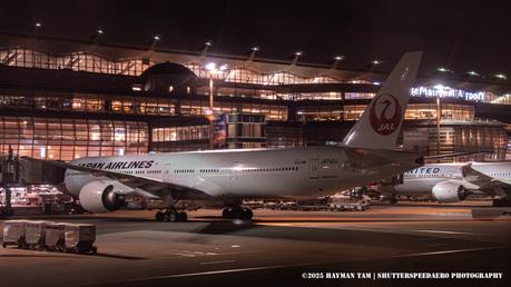 Boeing 777-300ER, Japan Airlines
