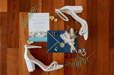 Rustic chic wedding in Crete with elegant white blooms | Ashleigh & James Rustic Chic Wedding Crete With Elegant White Blooms