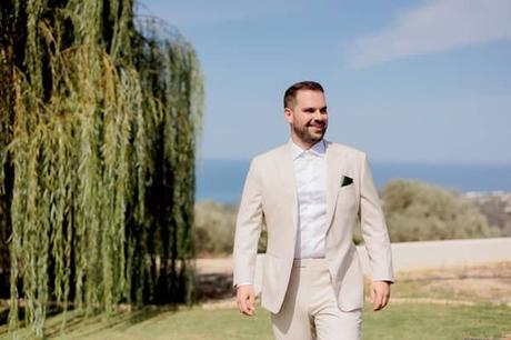 Rustic chic wedding in Crete with elegant white blooms | Ashleigh & James Rustic Chic Wedding Crete With Elegant White Blooms