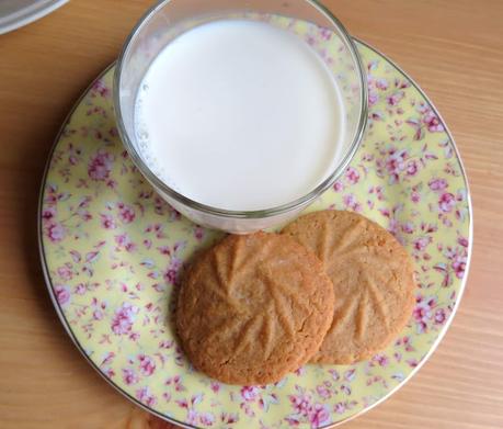 Small Batch Peanut Butter Cookies
