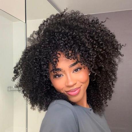 How to Choose a Wig for a Girl with a Wide Forehead