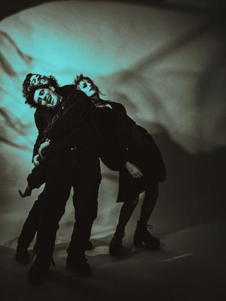 Adore – ‘Show Me Your Teeth’