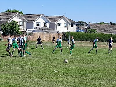 ✓960. Woodside Park