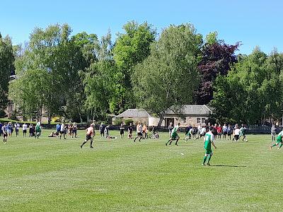 ✓960. Woodside Park