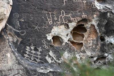 ROCK ART BY ANCIENT AMERICANS: Activities for the Classroom