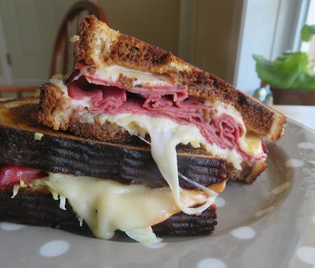 Classic Reuben Sandwich