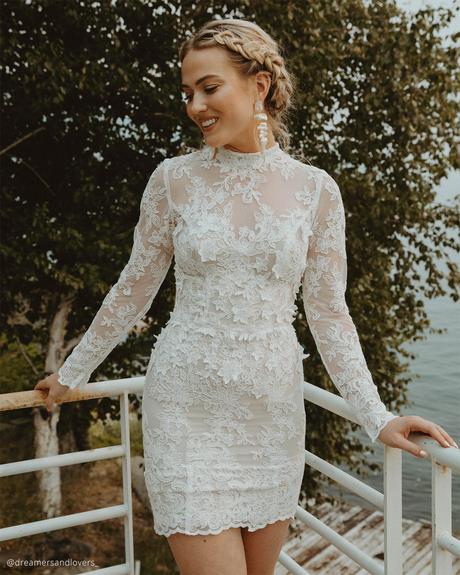 Sparrow Luxury Short Lace Wedding Dress