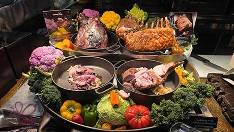 Edge Unveils Tastes of the Australian Outback Buffet — 🦘  A Culinary Adventure Down Under